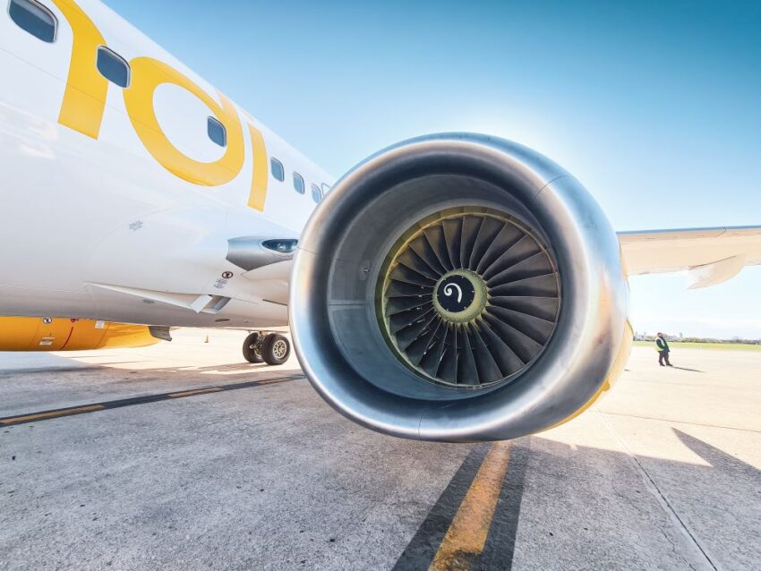 Avión de flybondi - travel and tour world Argentina faces major travel setbacks, as aerolineas argentinas, flybondi, latam airlines ecuador, and latam brasil cancel over 50 flights amid air traffic controllers' Nationwide Strikes