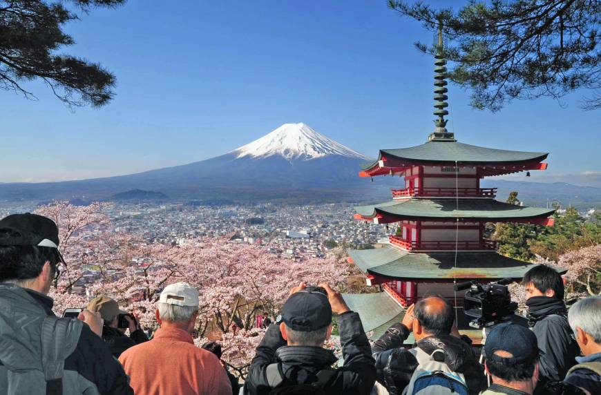 Japanese tourism industry calls for borders to reopen to touristsTravel And Tour World 3 Japanese associations take hotel funding for support in tourism