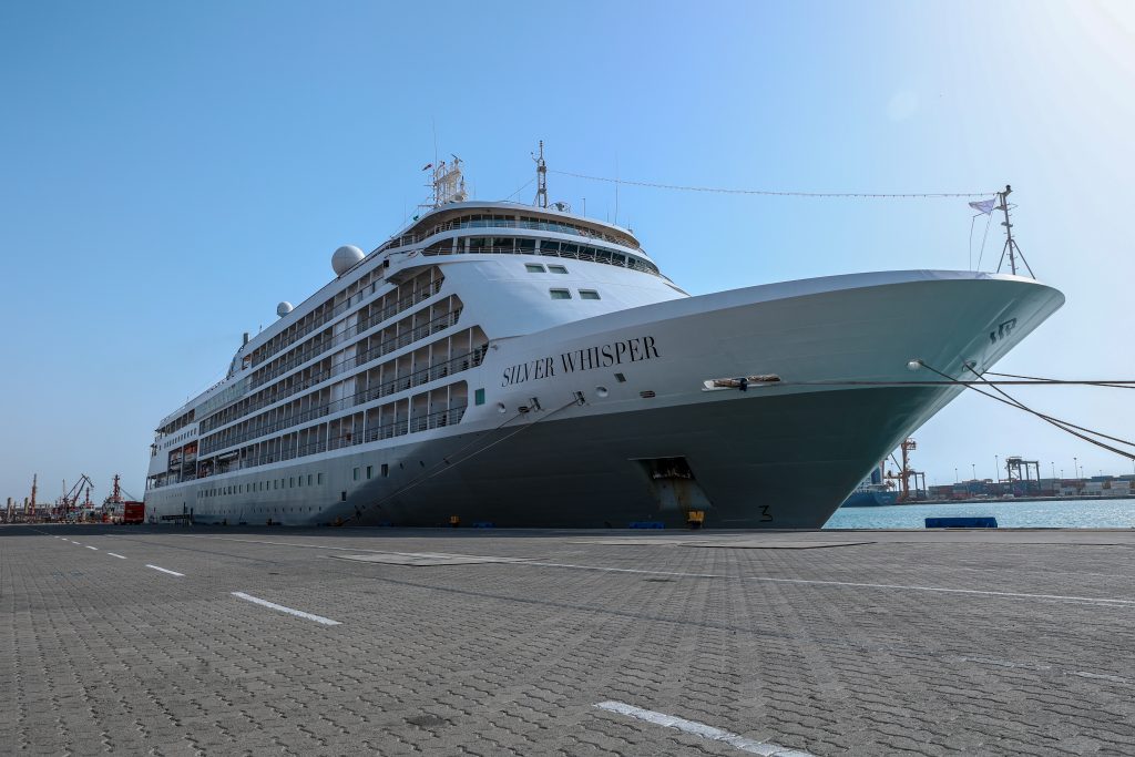 Silver Whisper recebido em águas domésticas em linha com os objetivos nacionais 3 046A1945