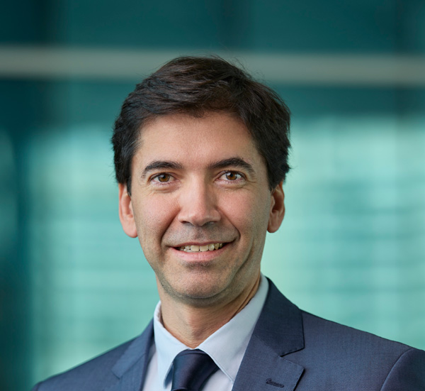 Etihad Airways appoints Raffael Quintas as Chief Financial Officer Etihad Airways appoints Raffael Quintas as Chief Financial Officer