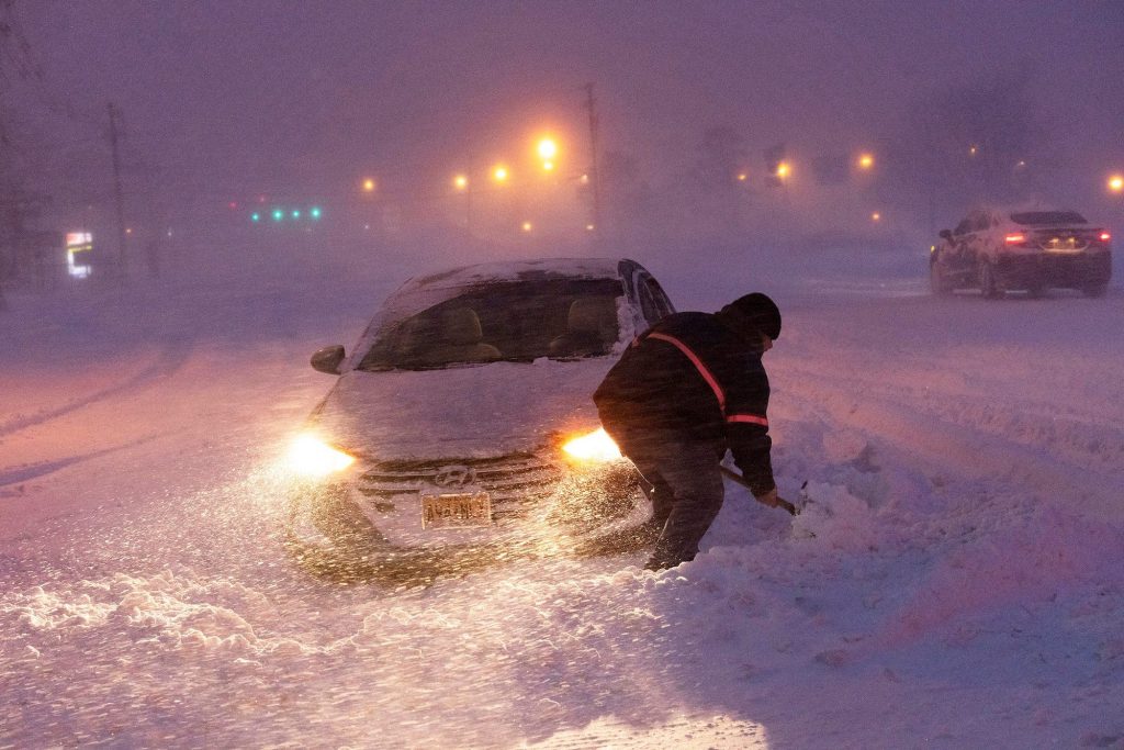 Bomb cyclone: Powerful winter storm may disrupt holiday travel Bomb cyclone: Powerful winter storm may disrupt holiday travel
