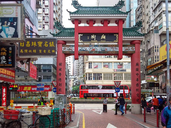 Navigate the Year of the Dragon: Hong Kong’s spiritual journey