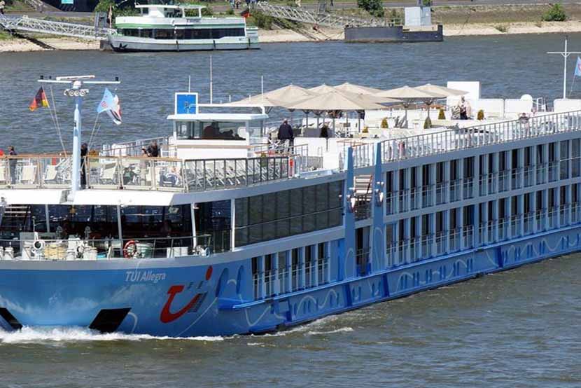 river cruise tourism