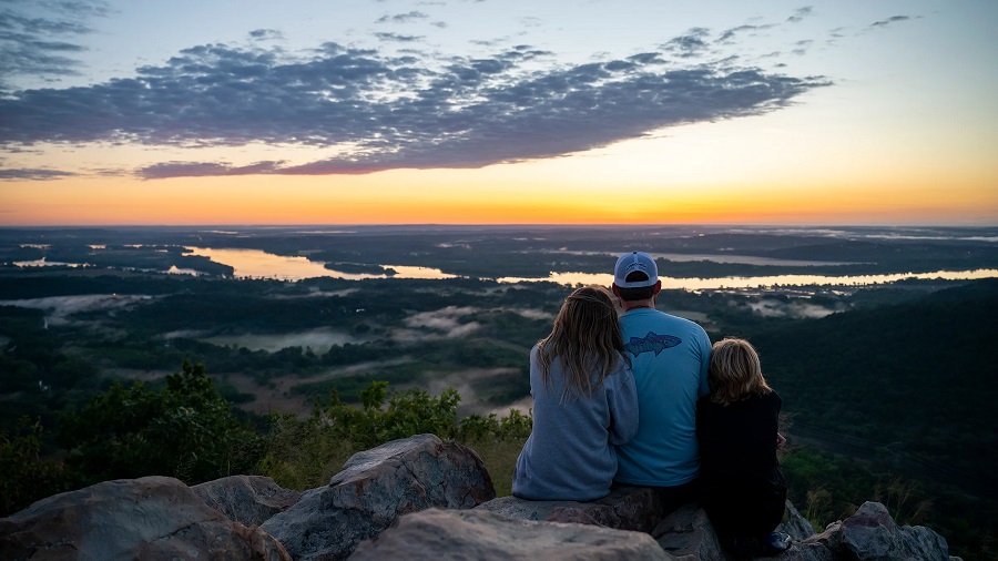 Arkansas tourism breaks records, generates billions of dollars