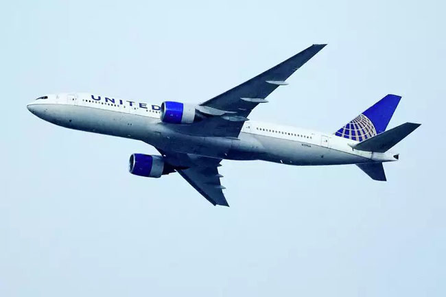 United-Airlines, Airline Safety, Turbulence, United Airlines, Emergency Landing