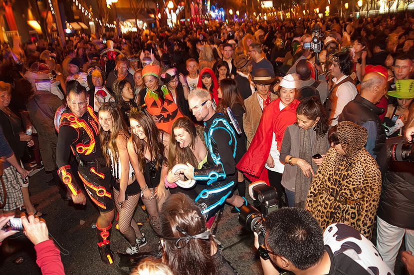 Spooky Halloween street parades 