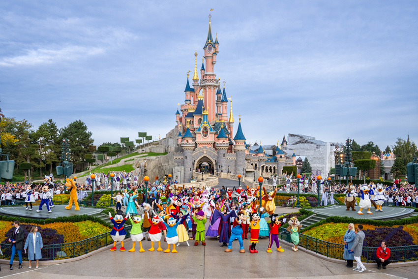 Disneyland, Paris, ThemePark, Frozen, Tangled, Tourism, Attractions