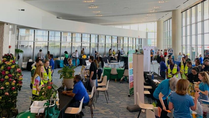 Tampa International Airport is set to once again highlight its commitment to environmental sustainability with its second annual showcase, coinciding with Earth Day week. Various airline partners, regional collaborators, local enterprises, and the University of South Florida (USF) will converge to demonstrate the collective efforts of the Tampa Bay region in safeguarding Florida's natural surroundings.