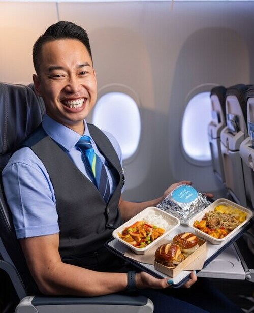 Alaska Airlines Sets New Standard in U.S. Inflight Dining with Expanded Hot Meal Options
