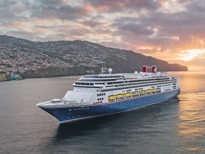Pearl Seas cruises launches biggest Great Lakes season