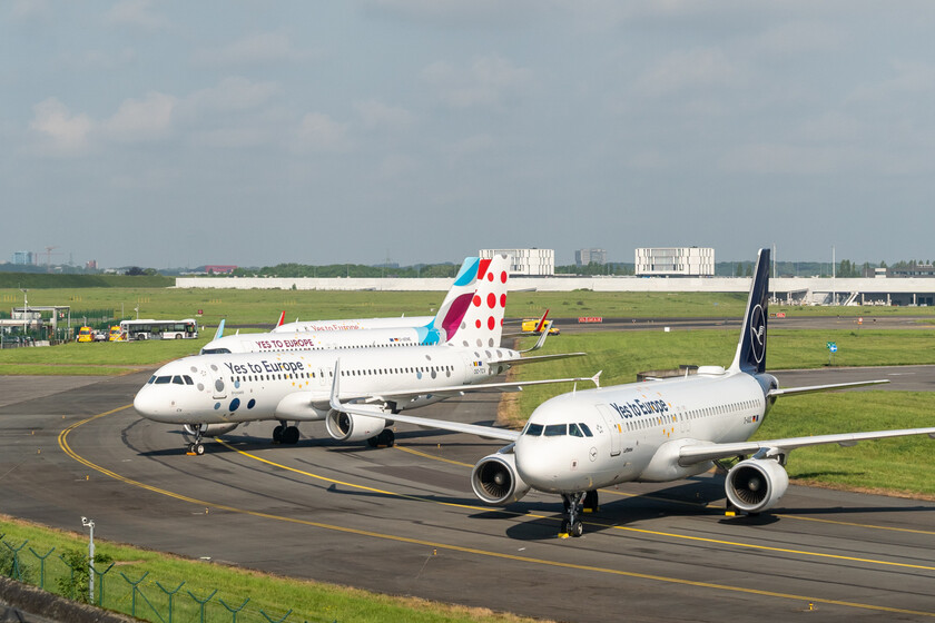 Lufthansa Celebrates European Unity at Berlin Airshow with Special Airbus