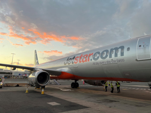 Jetstar, Emergency landing, Sydney airport, Phuket, thailand