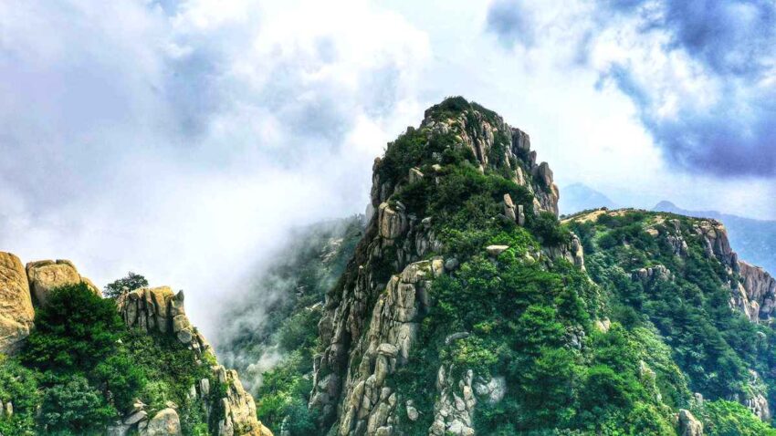 Mount Tai Introduces New AI-Powered Exoskeletons, Revolutionizing Adventure Tourism in China’s Shandong Province