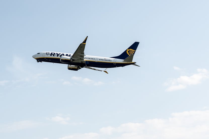 Ryanair - travel and tour world