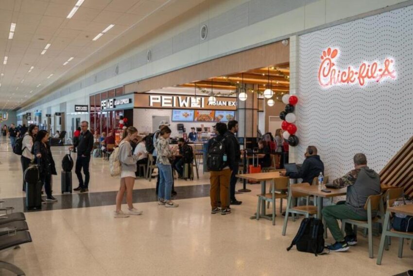 Dsc07264 1 - dunia perjalanan dan wisata Pusat Makanan Barat Houston Hobby Airport