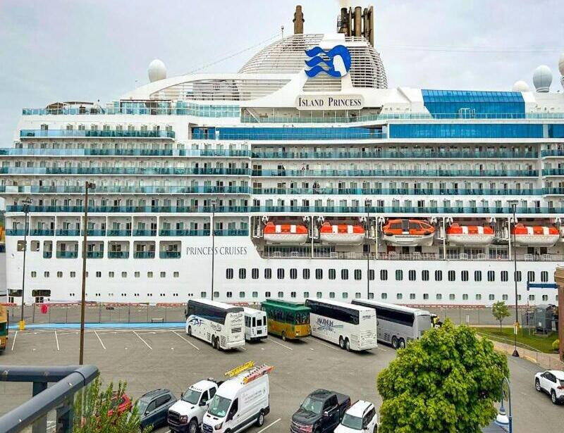 Aquila1 - travel and tour world