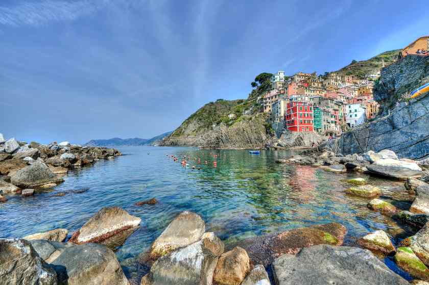 Beautiful-shot-coastal-area-cinque-terre-northwest-italy - travel and tour world