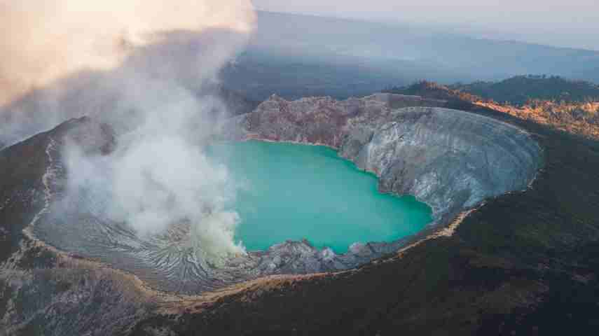 Indonesia Faces Chaos As Mount Lewotobi Erupts, Bali Flights Disrupted - Travel And Tour World