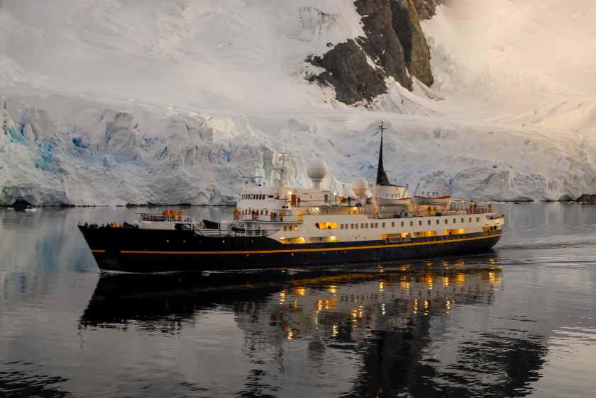 Antartica - travel and tour world