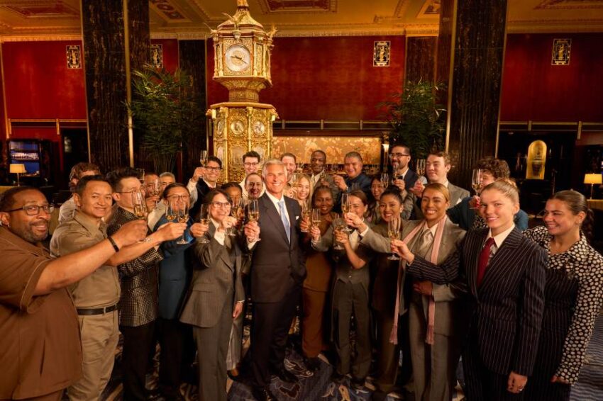 Waldorf-astoria-new-york-chris-nassetta-and-team-members - recreation and circuit world