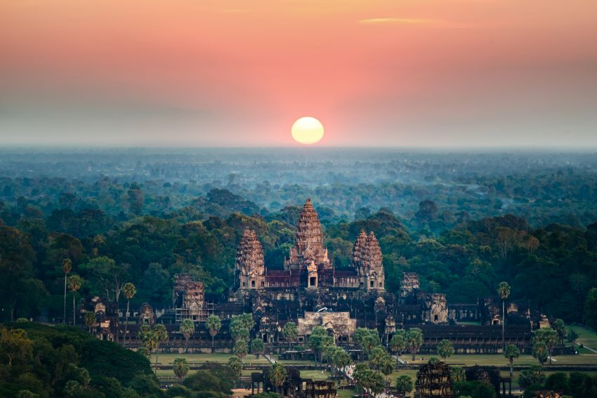 Beautiful-aerial-view-angkor-wat-sunrise-siem-reap-cambodia - travel and tour world