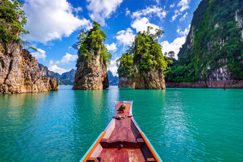 Beautiful-mountains-ratchaprapha-dam-khao-sok-national-park-surat-thani-province-thailand - recreation and circuit world