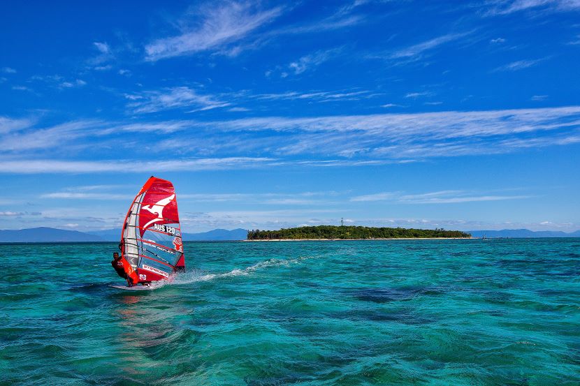 Los nuevos propietarios de Sunreef, Matthew Davis y Jonny, cayeron con una visión de nuevas actividades marinas ecológicas y exhibiciones inmersivas en su base de Sunshine Coast en Mooloolaba.