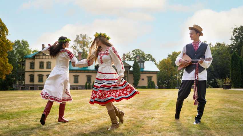 Cultural festivals - travel and tour world
