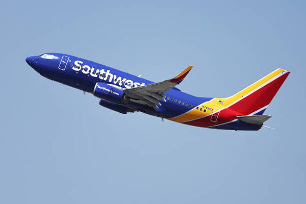 Southwest Airlines
US
cockpit barriers
