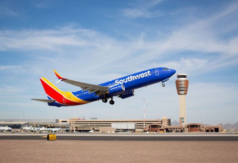 Southwest Airlines argumenta a la reacción intensificadora sobre la finalización de las bolsas graciosamente, el silencio de la ruptura del impacto del cambio de política y la revelación de estrategias para atracar las preocupaciones de los clientes.