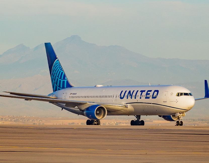 United airlines - travel and tour world