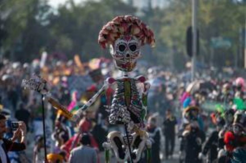 Mexico’s Día De Los Muertos: The Ultimate Travel Experience You Can’t Miss Mexico’s Día De Los Muertos: The Ultimate Travel Experience You Can’t Miss