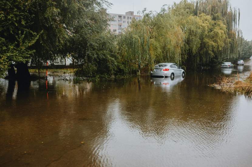 Vietnam: Torrential Rains Unleash Record Flooding In Hue And Hoi An, Disrupting Key Rail And Road Networks And unesco heritage Sites  Vietnam: Torrential Rains Unleash Record Flooding In Hue And Hoi An, Disrupting Key Rail And Road Networks And unesco heritage Sites