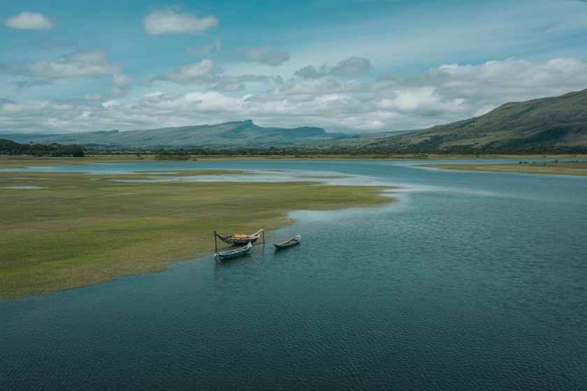 Experience The Beauty Of Lomalinda Lagoon: A Surreal Map-shaped Destination In Colombia Experience The Beauty Of Lomalinda Lagoon: A Surreal Map-shaped Destination In Colombia