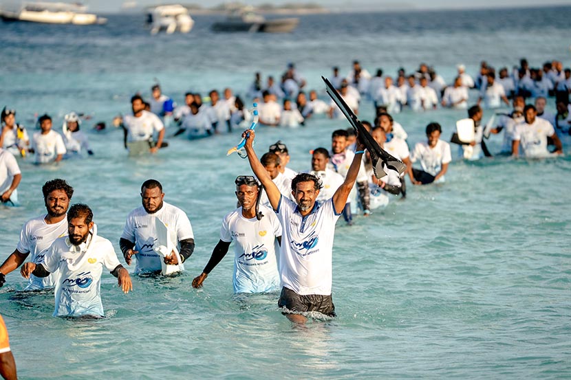 Maldives Joins US, Australia, Poland, China, Netherlands in Achieving Guinness World Records, New Update is Here for You Maldives Joins US, Australia, Poland, China, Netherlands in Achieving Guinness World Records, New Update is Here for You
