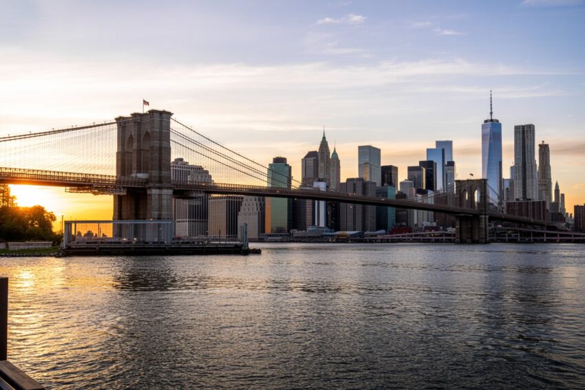 Rhode Island, New York, California, Tennessee, Illinois, Wyoming, Montana, US,