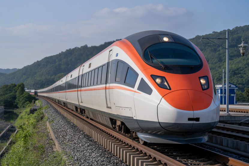 New Superfast Bengaluru-mumbai Train To Slash Travel Time By 6 Hours, Connecting Hubballi, Belagavi, And Davangere, All Details Passengers Need To Know New Superfast Bengaluru-mumbai Train To Slash Travel Time By 6 Hours, Connecting Hubballi, Belagavi, And Davangere, All Details Passengers Need To Know