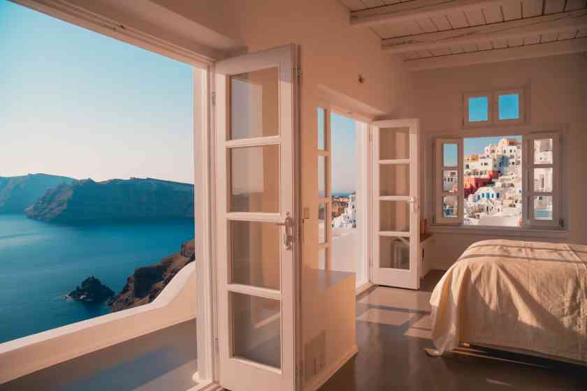 Luxury And Authenticity Combine: Aria Hotels’ New Additions In Anavyssos And Thirasia