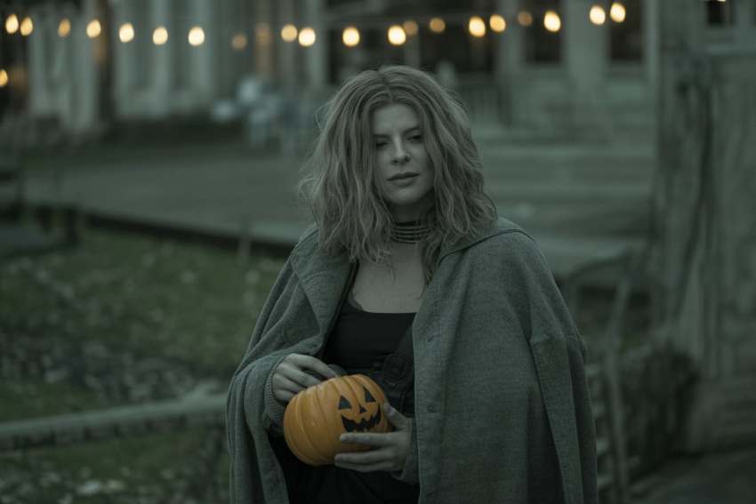 Port Orford, Oregon’s First-ever Halloween Celebration: The Port Goreford Treasure Hunt And Trick-or-treating Events Boost Local Tourism