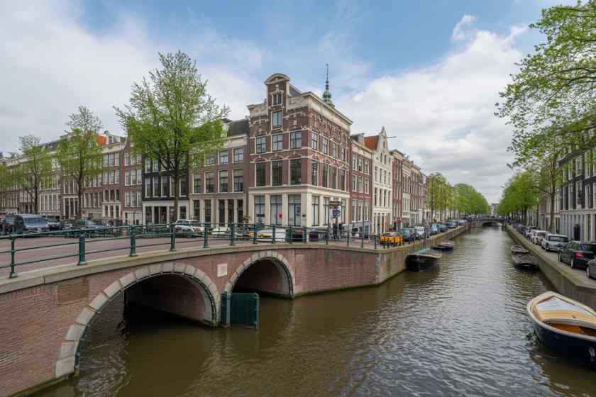 Vat amsterdam - travel and tour world Amsterdam