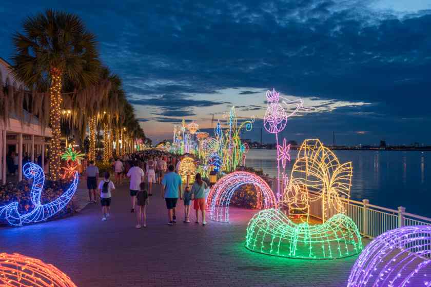 Pensacola Welcomes Tourists With Dazzling Lights And Festive Fun At First City Lights Festival
