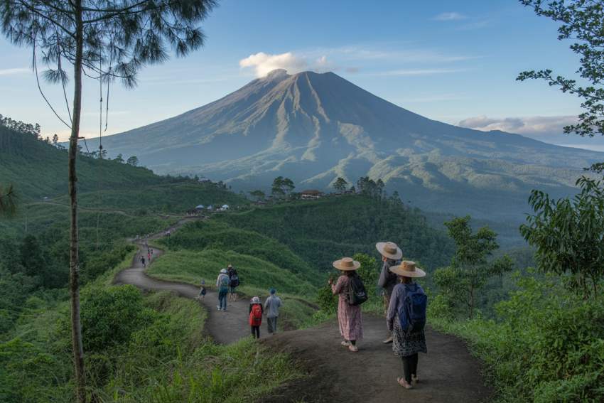 Indonesia’s Mount Semeru: A Beacon of Resilience and Ecotourism After the Eruption – Travel And Tour World