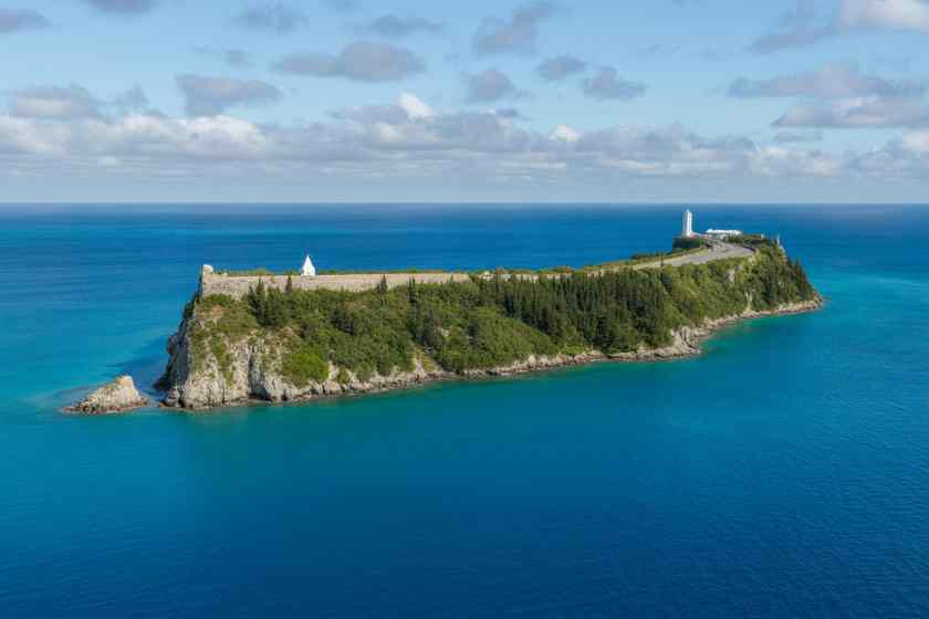 Escape Winter: Free Flights To Bermuda With Bermudair’s New Travel Promotion