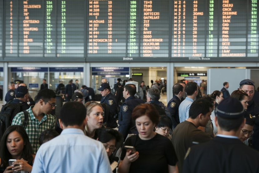 Bomb Threat Halts Air Traffic At Washington D.c.’s Reagan Airport, Stranding Travelers From Houston And Across The Us – Here’s What You Need To Know