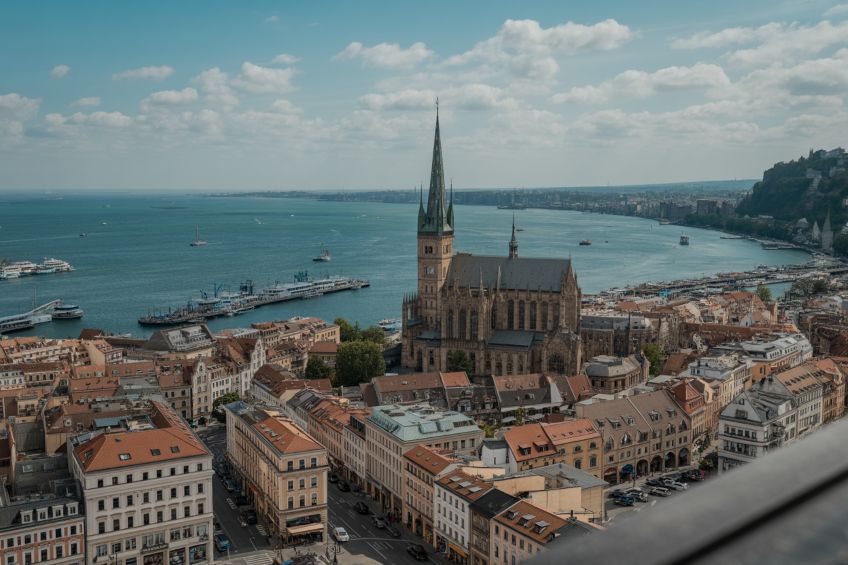 Europe-s-tourism_c8kl1kl2st-d1ptevxmcwq_slcnqlidsuwzfnlpagmn7w - travel and tour world Europe's tourism