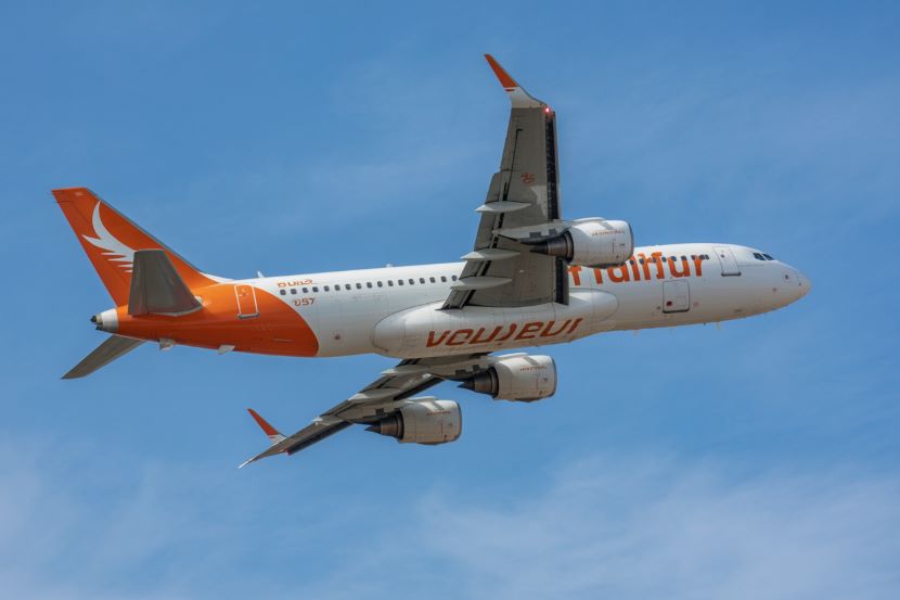 Travelers In Tears As 41 Flights Are Canceled And 115 Delayed Across Chicago, Boston, Houston, And More, Amid Jetblue, Skywest, Air France Chaos