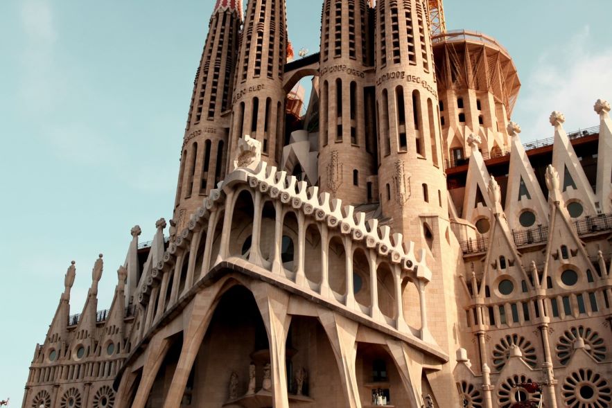 “barcelona: A Cultural And Architectural Hub Shaping Tourism In Spain”