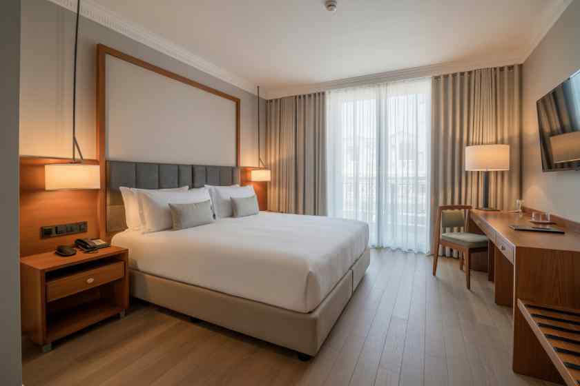 Discover Pamplona’s Charm With Kora Kiliki: A Sustainable Living Space For Visitors