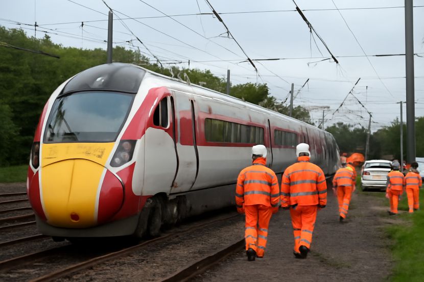 Major Uk Train Disruption: How It Affects Tourists And Travelers