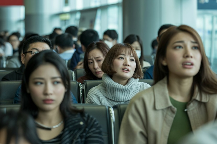 阿联酋航空、日航、亚航、新加坡、国泰航空等航空公司取消日本、阿联酋、新加坡、马来西亚和香港的 224 架航班并延误 2,550 架航班，影响迪拜、东京、新加坡、吉隆坡、千岁，数千名旅客滞留在亚洲